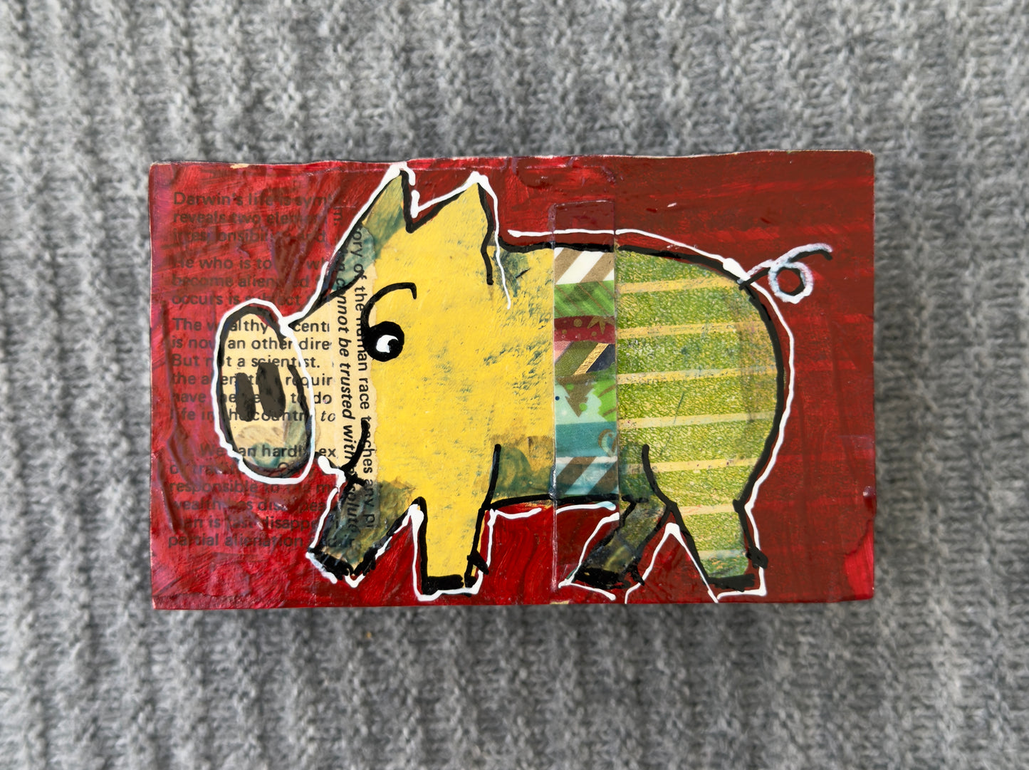 Collage Pig - Scarlet
