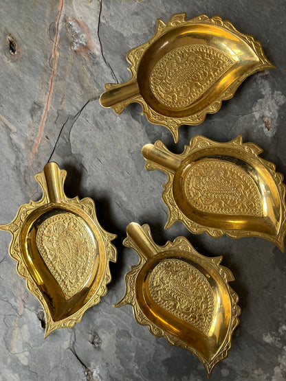Vintage Brass Leaf-Shaped Plates – Set of 4